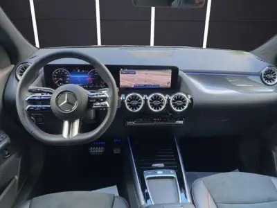 Mercedes-Benz GLA 2024 · foto 10