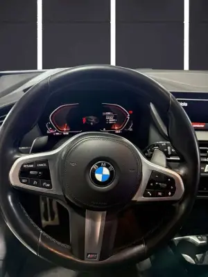 BMW Serie 1 2023 · foto 9