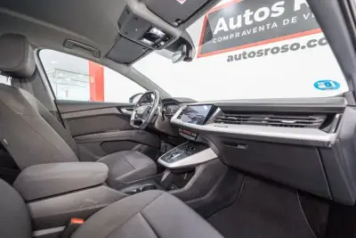 Audi Q4 e-tron 2021 · foto 6