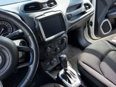 Jeep Renegade 2022 · foto 10