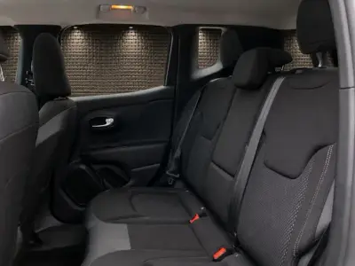 Jeep Renegade 2022 · foto 12