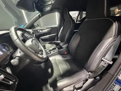 Volvo XC40 2021 · foto 5