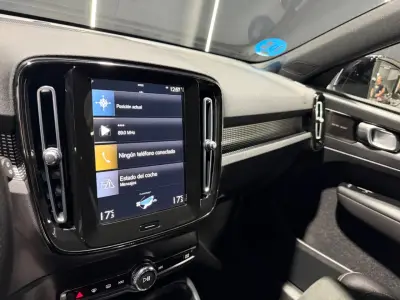 Volvo XC40 2021 · foto 13