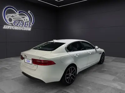 Jaguar XE 2017 · foto 6
