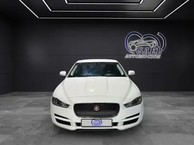 Jaguar XE 2017 · foto 4