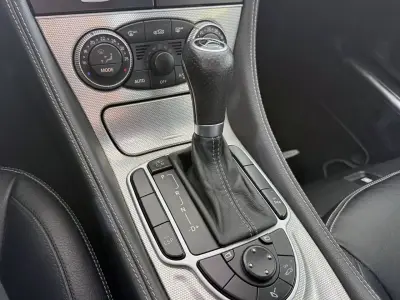 Mercedes-Benz Clase SL 2010 · foto 19