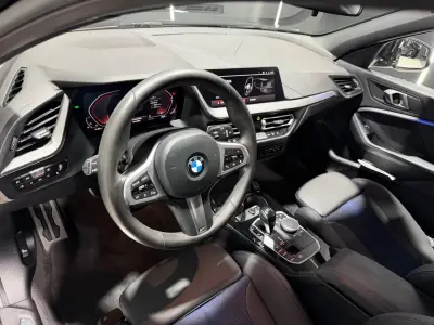 BMW Serie 1 2024 · foto 10