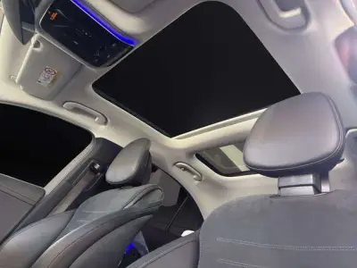 Mercedes-Benz Clase C 2024 · foto 16
