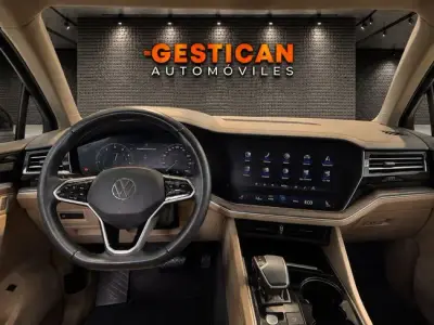 Volkswagen Touareg 2021 · foto 14
