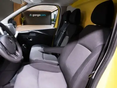 Renault Trafic 2021 · foto 11