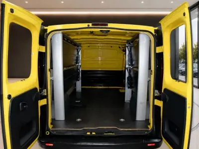 Renault Trafic 2021 · foto 13