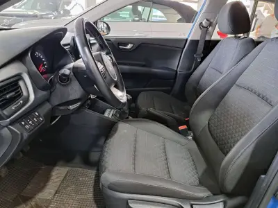 KIA Rio 2020 · foto 12