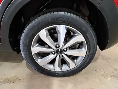 KIA Stonic 2020 · foto 9