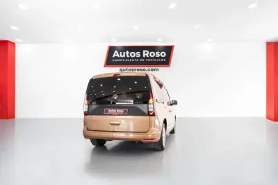 Volkswagen Caddy 2021 · foto 3