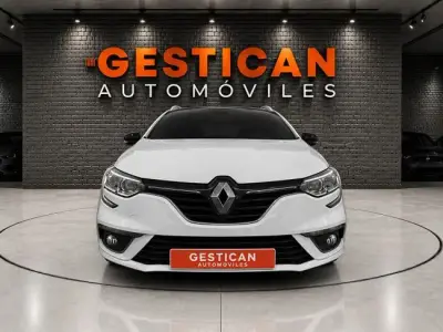 Renault Megane 2019 · foto 3