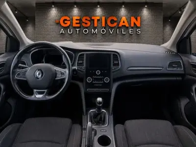 Renault Megane 2019 · foto 14