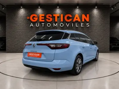 Renault Megane 2019 · foto 8