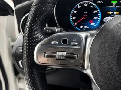 Mercedes-Benz GLC 2023 · foto 9