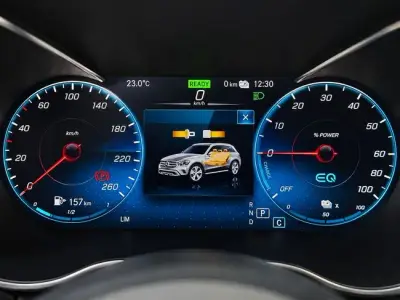 Mercedes-Benz GLC 2023 · foto 14