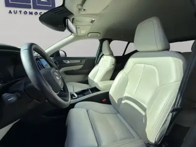 Volvo XC40 2021 · foto 10
