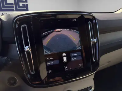 Volvo XC40 2021 · foto 13