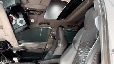 Audi RS6 2022 · foto 13