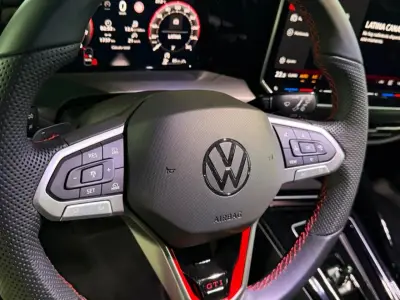 Volkswagen Golf 2026 · foto 5