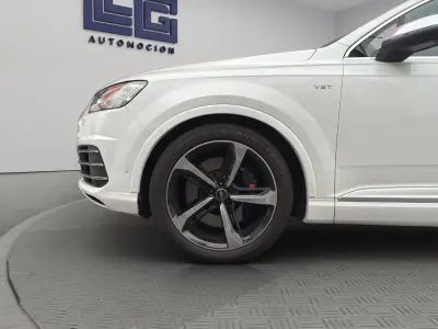 Audi SQ7 2016 · foto 9