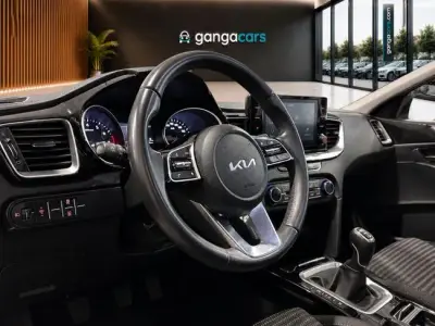 KIA Ceed 2023 · foto 9