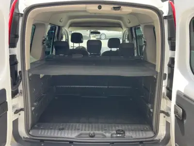 Renault Kangoo 2019 · foto 12