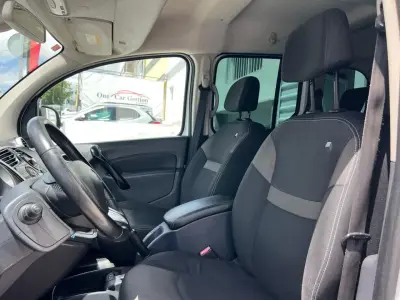 Renault Kangoo 2019 · foto 9