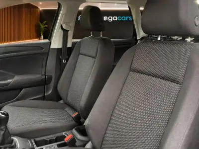 Volkswagen T-Roc 2022 · foto 13