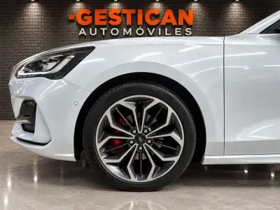 Ford Focus 2023 · foto 9