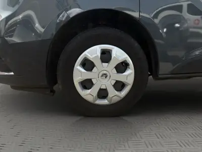 Renault Trafic 2022 · foto 8