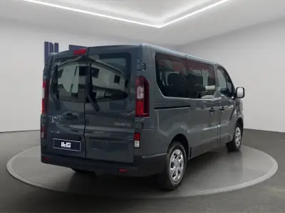 Renault Trafic 2022 · foto 5