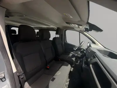 Renault Trafic 2022 · foto 16