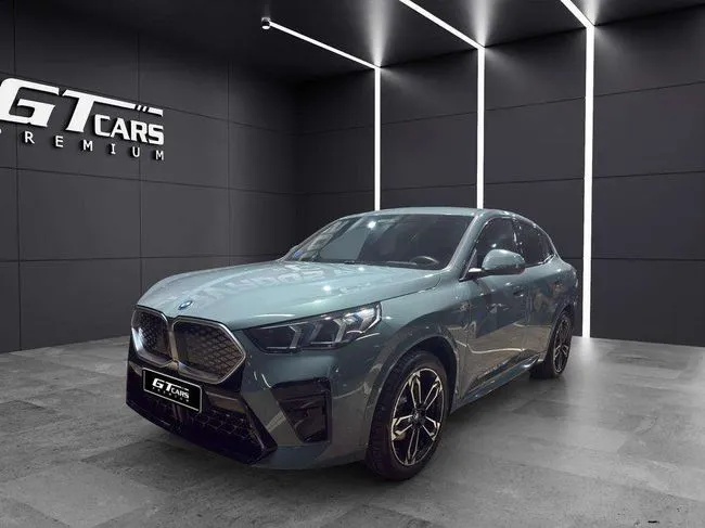 BMW iX2 2025 en 2 islas · CEC