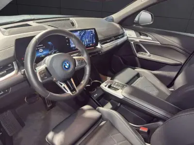 BMW iX2 2025 · foto 9