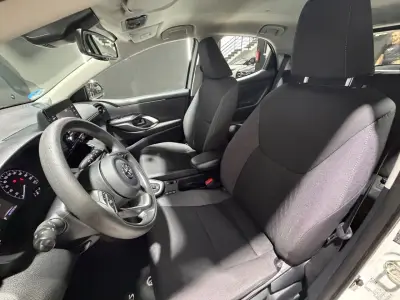 Toyota Yaris 2021 · foto 9