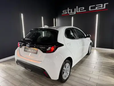 Toyota Yaris 2021 · foto 4