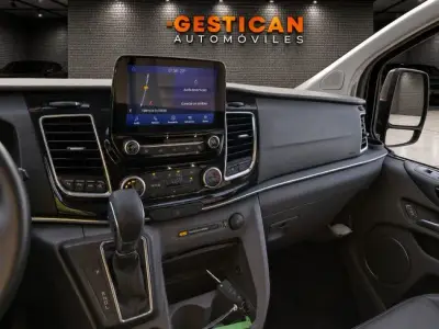 Ford Tourneo Custom 2022 · foto 11