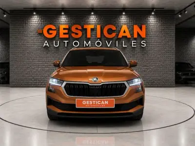 Škoda Karoq 2023 · foto 3
