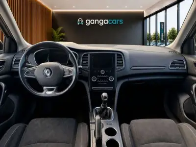 Renault Megane 2019 · foto 12