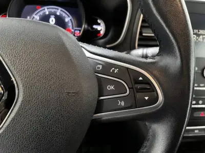 Renault Megane 2019 · foto 11