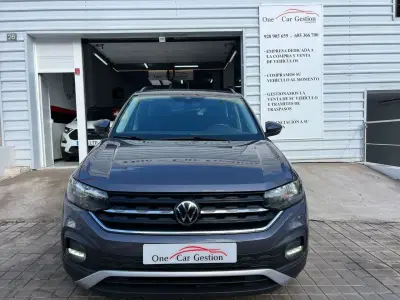Volkswagen T-Cross 2023 · foto 2