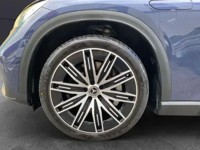 Mercedes-Benz EQE SUV 2024 · foto 9