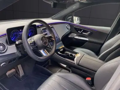 Mercedes-Benz EQE SUV 2024 · foto 11