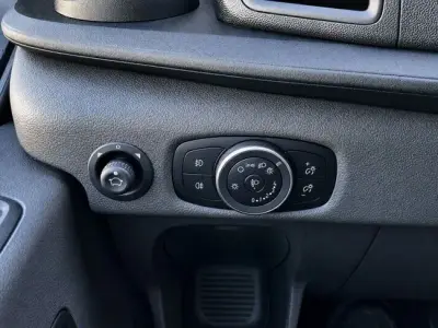 Ford Transit Custom 2024 · foto 8