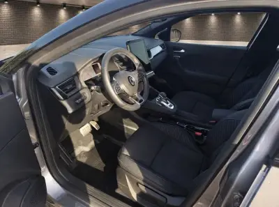 Renault Captur 2025 · foto 8