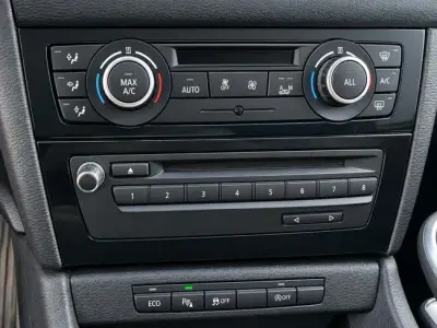 BMW X1 2015 · foto 14